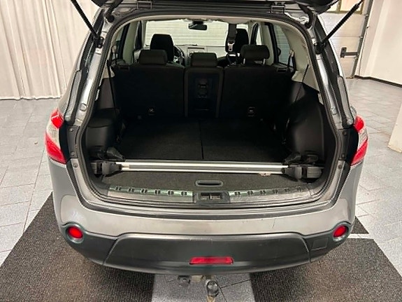 Nissan Qashqai+2 15 of 19