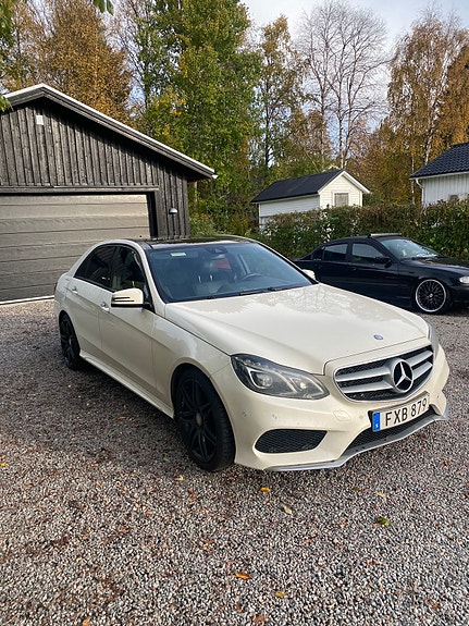 Mercedes-Benz E250 3 of 8