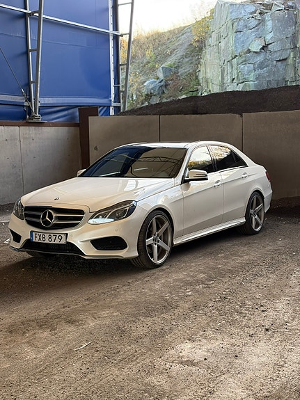 Mercedes-Benz E250 6 of 8