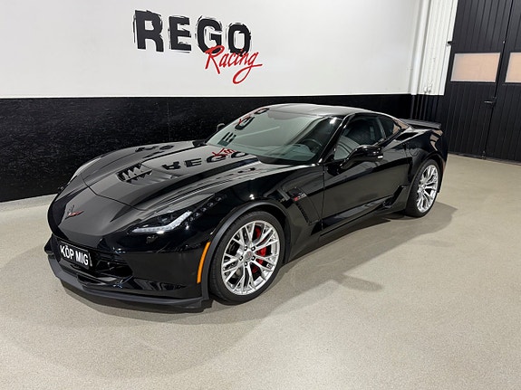 Chevrolet Corvette 2 of 18