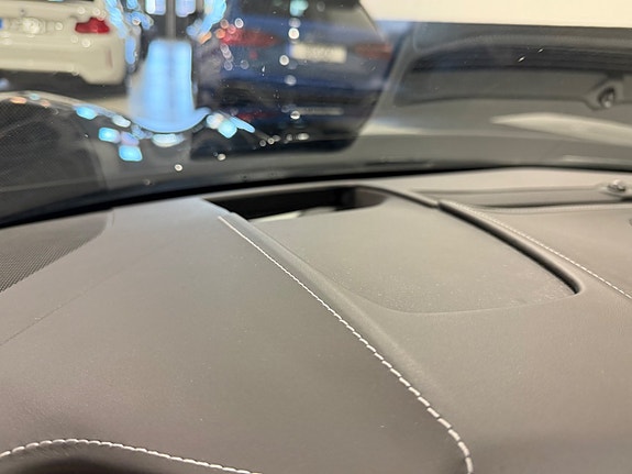 Chevrolet Corvette 11 of 18