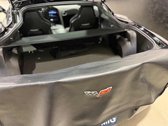 Chevrolet Corvette 12 of 18