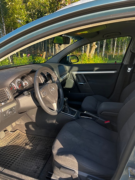 Opel Vectra 3 of 4
