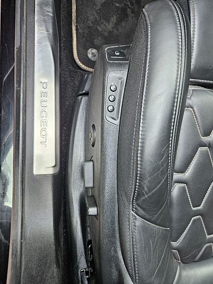 Peugeot 3008 3 of 8