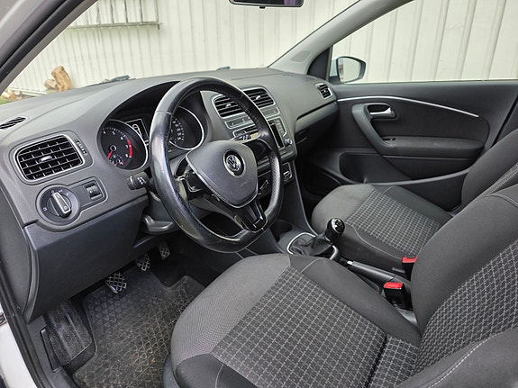 Volkswagen Polo 5 of 8