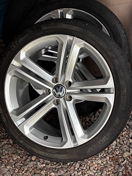 Volkswagen Tiguan 4 of 4