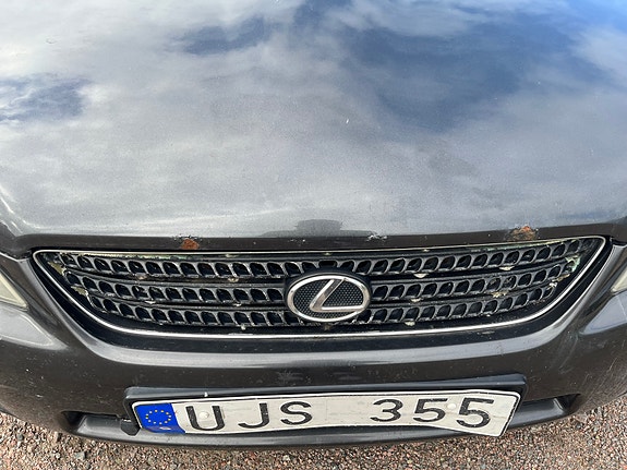 Lexus IS200 7 of 10