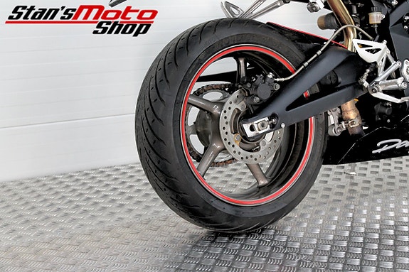 Triumph Daytona 675 4 of 17
