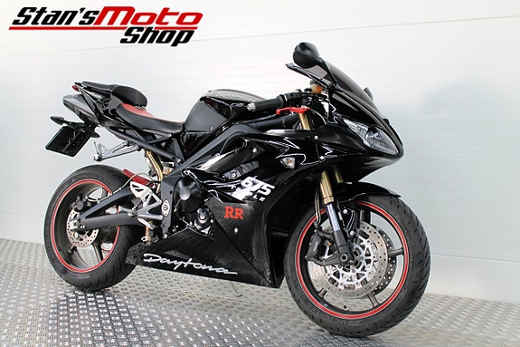 Triumph Daytona 675 2 of 17