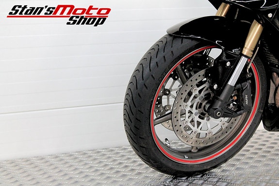 Triumph Daytona 675 11 of 17