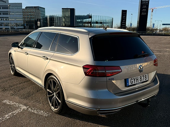 Volkswagen Passat 4 of 8