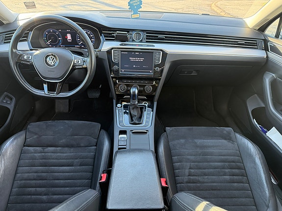 Volkswagen Passat 5 of 8