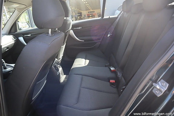 BMW 116i 5 of 17