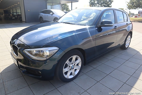 BMW 116i 2 of 17