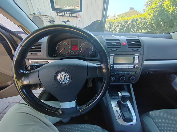 Volkswagen Golf V 13 of 14