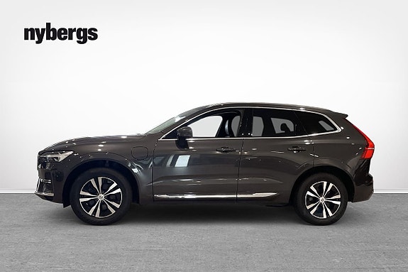 Volvo XC60 2 of 13