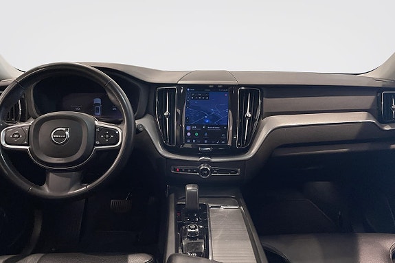 Volvo XC60 8 of 13