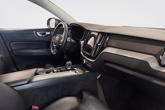 Volvo XC60 9 of 13
