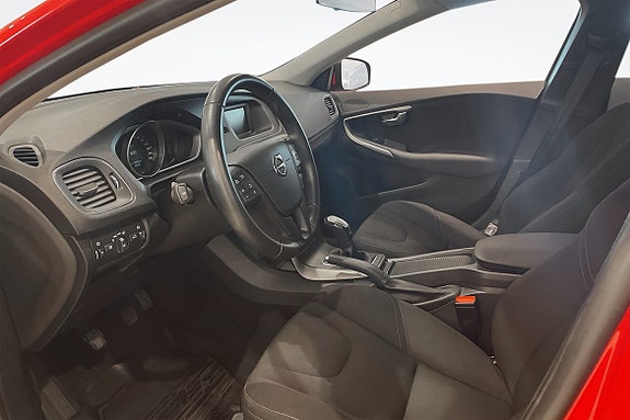 Volvo V40 6 of 15