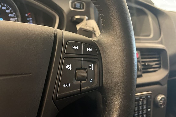 Volvo V40 15 of 15