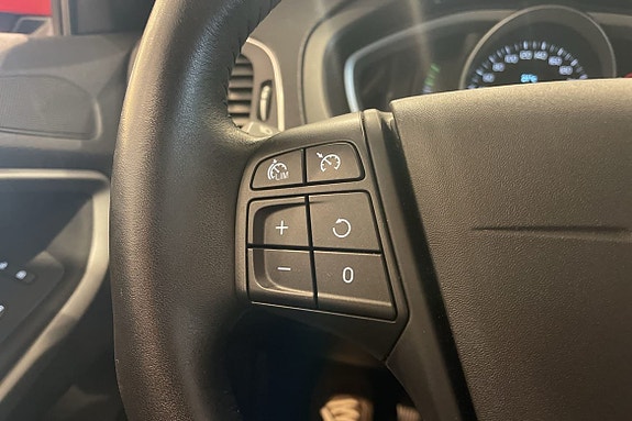 Volvo V40 14 of 15