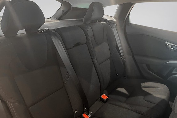 Volvo V40 10 of 15