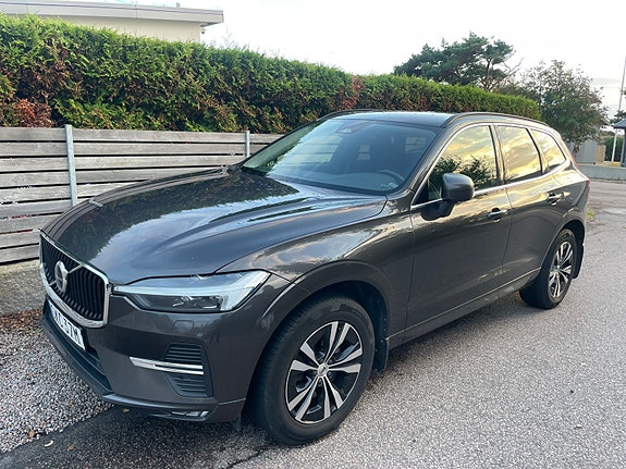 Volvo XC60 2 of 4
