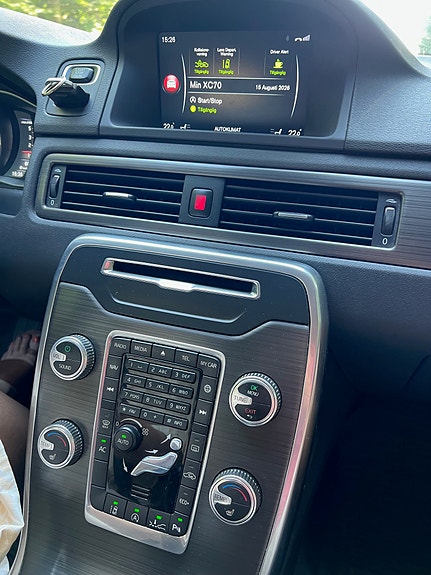 Volvo XC70 10 of 13