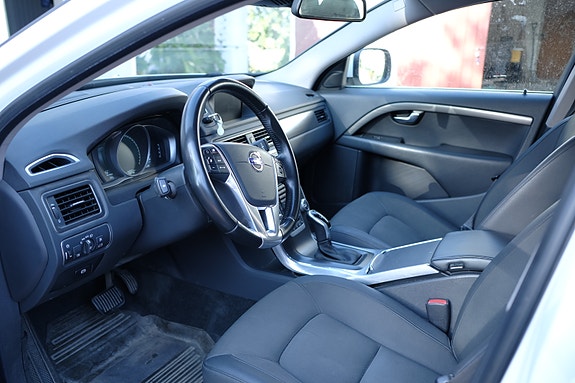 Volvo XC70 4 of 13