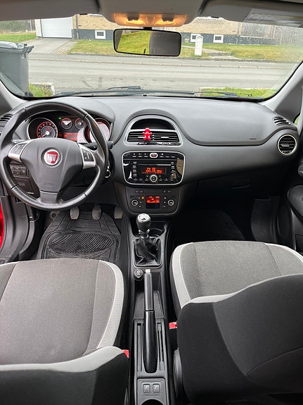 Fiat Punto 4 of 14