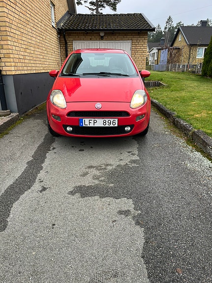 Fiat Punto 2 of 14