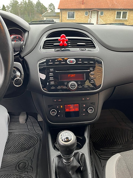 Fiat Punto 7 of 14