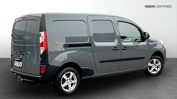 Nissan NV250 2 of 14