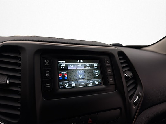 Jeep Cherokee 19 of 30