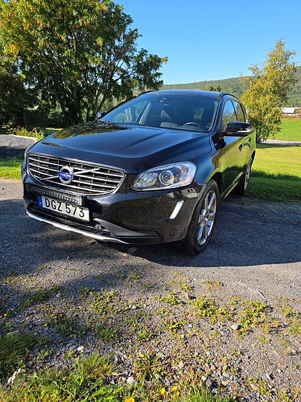 Volvo XC60 3 of 4