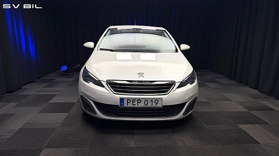 Peugeot 308 2 of 25