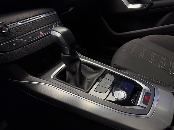 Peugeot 308 17 of 25
