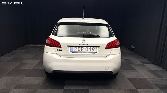 Peugeot 308 4 of 25