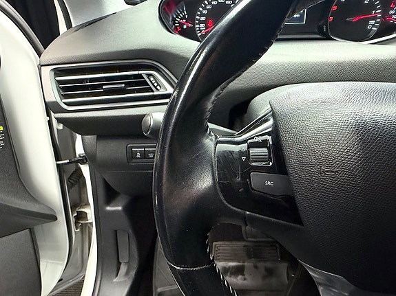 Peugeot 308 13 of 25