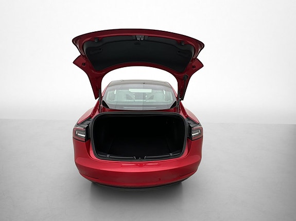 Tesla Model 3 29 of 30