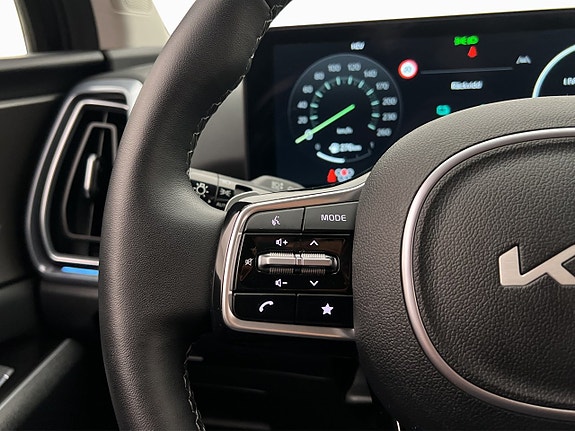 Kia Sorento 16 of 30