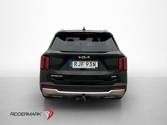 Kia Sorento 5 of 30