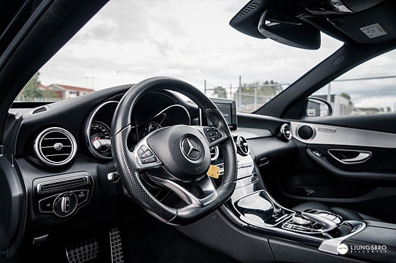 Mercedes-Benz C220 4 of 13
