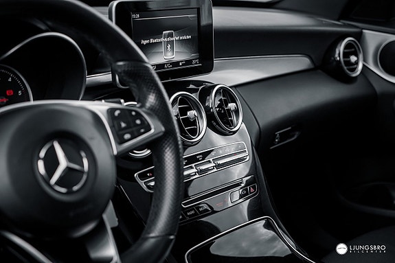 Mercedes-Benz C220 13 of 13