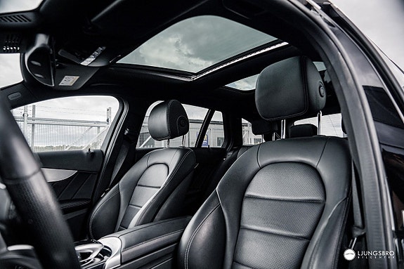 Mercedes-Benz C220 6 of 13