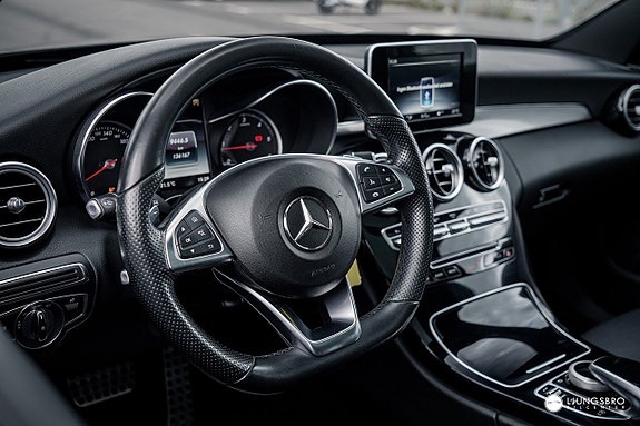 Mercedes-Benz C220 12 of 13