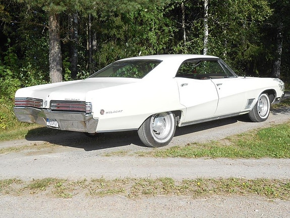 Buick Wildcat 4 of 28