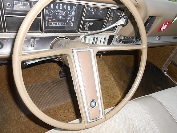 Buick Wildcat 7 of 28