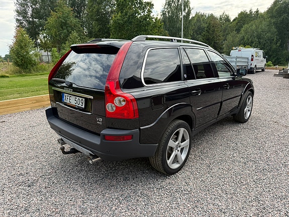 Volvo XC90 4 of 7