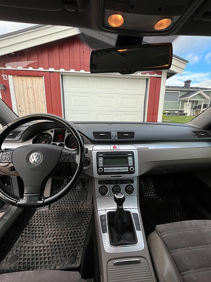 Volkswagen Passat 6 of 11